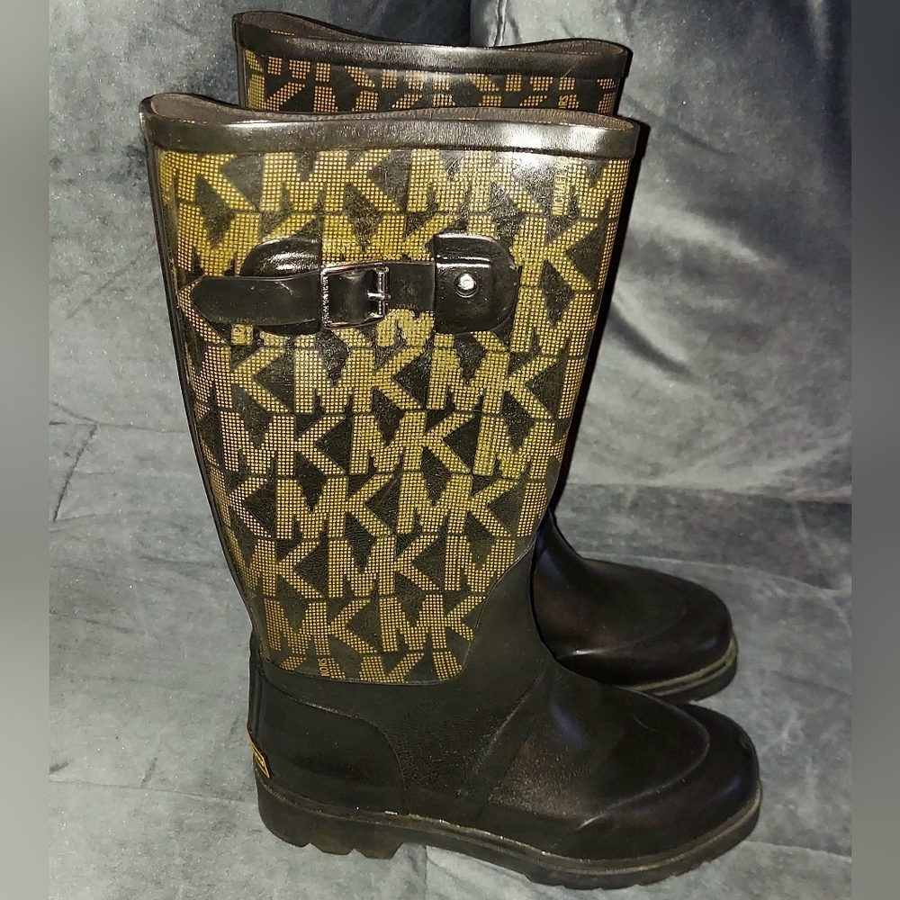 MICHAEL KORS MK MONOGRAM BLACK & GOLD RAIN BOOTS SIZE 7 WATERPROOF 14" KNEE HIGH